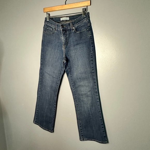 Levi's 512 Bootcut Perfectly Slimming Jeans Size 8P Medium - Picture 3 of 7